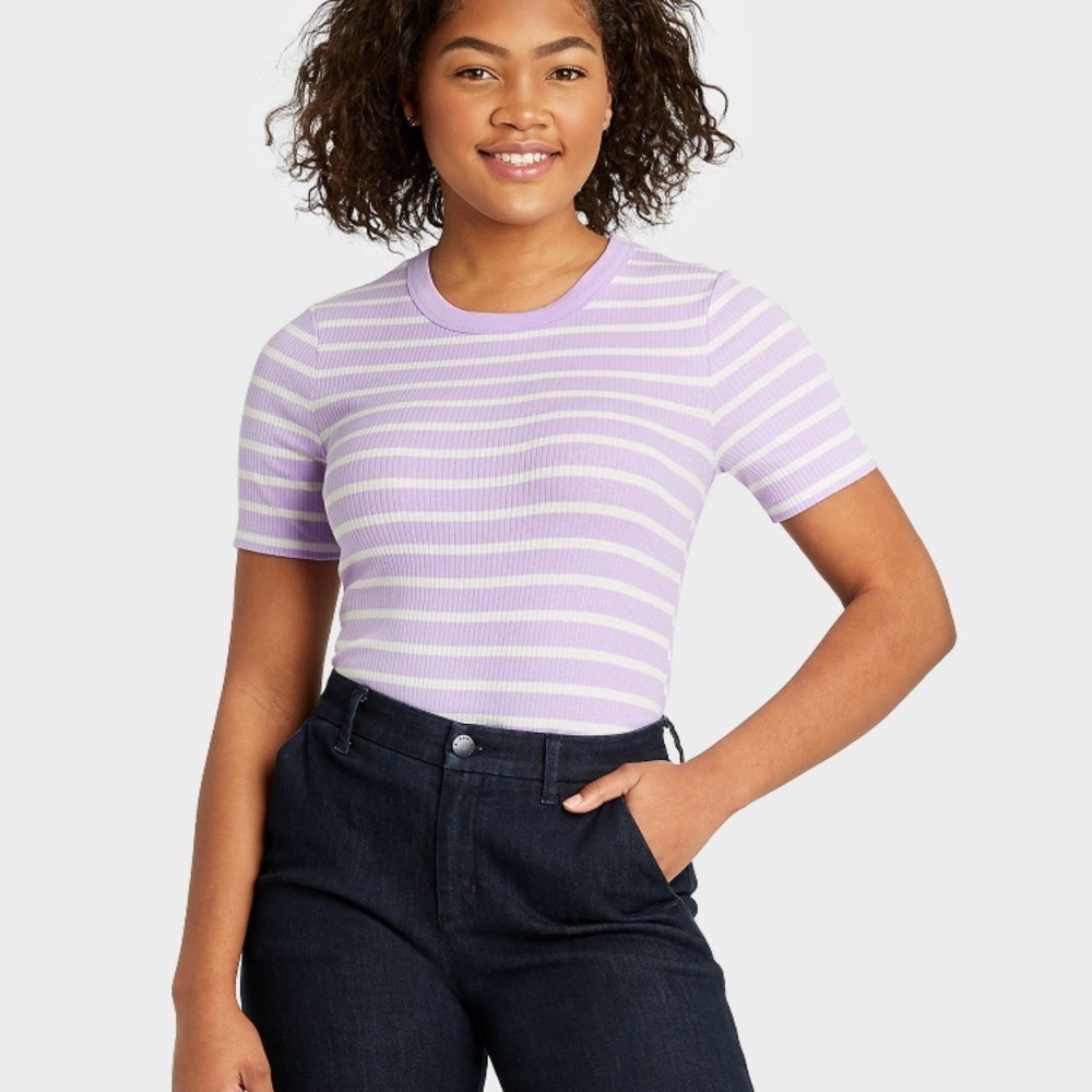 NWT lavender and white top